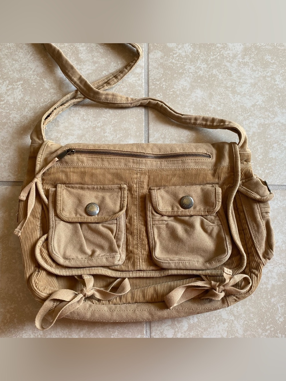 Rare Vintage y2k Abercrombie tan crossbody bag